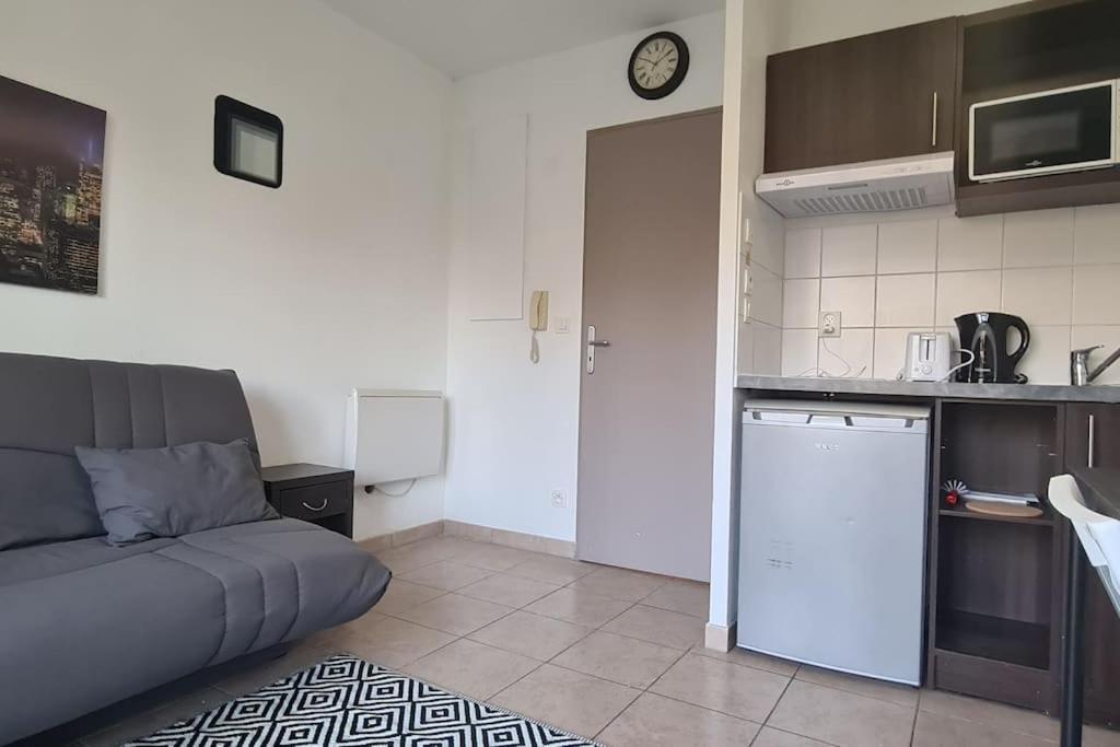 B210 Appartement Disneyland Paris Parking Et Wifi Montevrain Bagian luar foto