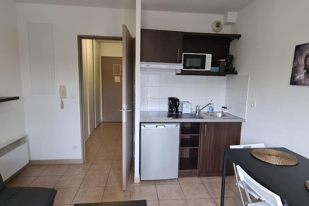 B210 Appartement Disneyland Paris Parking Et Wifi Montevrain Bagian luar foto